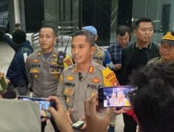 Lagi Asik Indehoi, Eh Keciduk Polisi