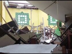Bangunan Pesantren di Sungai Rengas Roboh Dihantam Puting Beliung, Ustadz dan 9 Santri Dilarikan ke Rumah Sakit