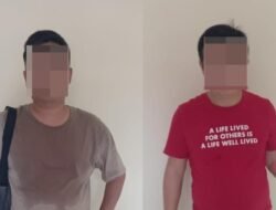 Polres Kubu Raya Amankan 2 WNA Tiongkok Beserta Bahan Pengujian Material Tambang Emas di Rumah Kontrakan