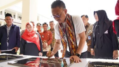 Resmikan Empat Gedung Sekolah, Wako Pontianak Harap Jadi Sekolah Unggulan