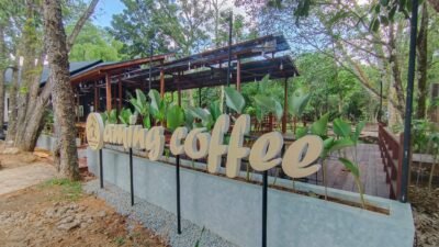 Aming Coffee Hadirkan Suasana Ngopi di Hutan Kota