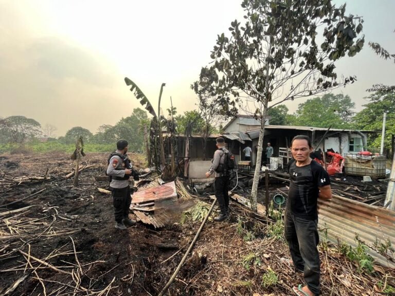 Dapur Rumah Warga Parit Tanggok Hangus Dilahap Api Karhutla
