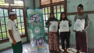 SDG Distribusikan Bantuan ke Majelis Taklim di Mempawah