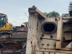 Pemotongan Kapal di Sungai Kapuas Wajok Hulu Diduga Tak Berizin