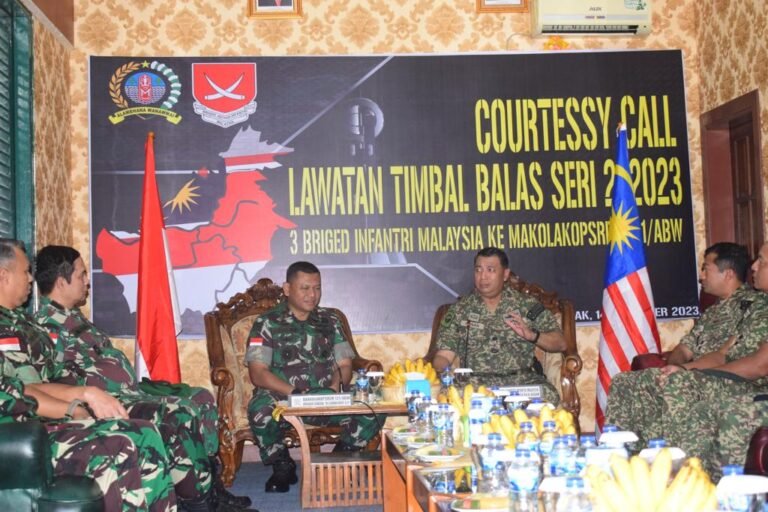 Pererat Silaturahmi dan Kerjasama, Danrem 121/abw Terima Lawatan Timbal Balas Dari Panglima 3 Briged Infanteri Malaysia