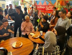 Saat Ngopi di Warkop Asiang, Ganjar Mendadak Dititipi Surat untuk Alam