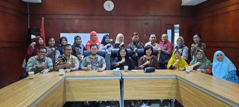 BKKBN Kalbar Tertarik Kembangkan Keunggulan Aplikasi Online BKKBN Jatim