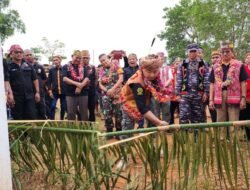 Sekda Ketapang Buka Gawai Dayak Bapalas Benua IV di Kendawangan