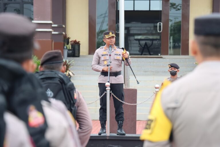 Pimpin Apel Operasi Mantap Brata Kapuas 2023-2024, Kapolres Kubu Raya Ingatkan Netralitas Polri
