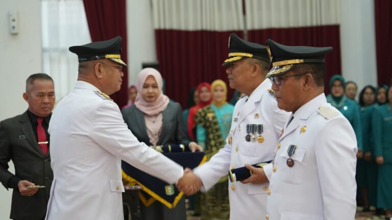 PJ Bupati Kubu Raya dan Sanggau Dilantik, Harisson Tekankan 4 Tugas Pokok