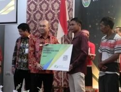 Pertama se-Indonesia, Pemkab Landak Daftarkan BPJS Ketenagakerjaan 2.700 Pekerja Perkebunan Sawit