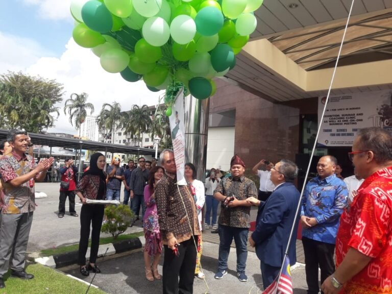 Perkuat Pelaku Usaha Malaysia-Indonesia, KJRI Kuching Gelar Festival UKM Kalimantan