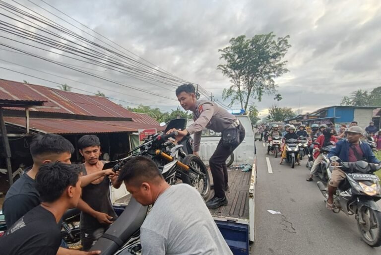 Seorang Perempuan Tewas Kecelakaan di Kuala Dua, Polisi Beberkan Kronologinya