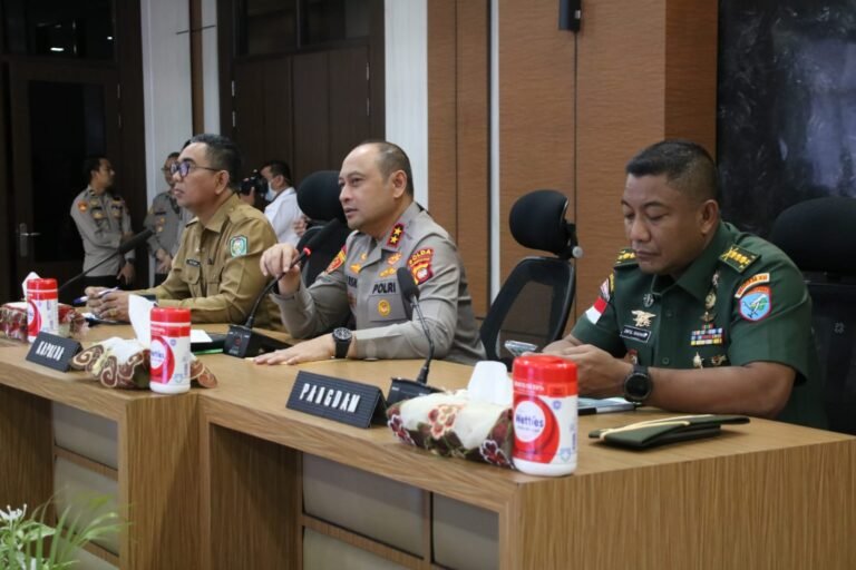 Rakor Lintas Sektoral Jelang Idul Fitri Kapolda Kalbar Sampaikan Pesan Kapolri dan Presiden