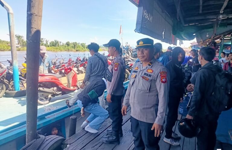 Jamin Rasa Aman Arus Mudik, Polres Kubu Raya Lakukan Pengawasan di Pelabuhan Kubu