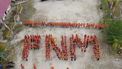Pererat Hubungan Antar Karyawan, PT PNM Cabang Sintang Gelar Team Building