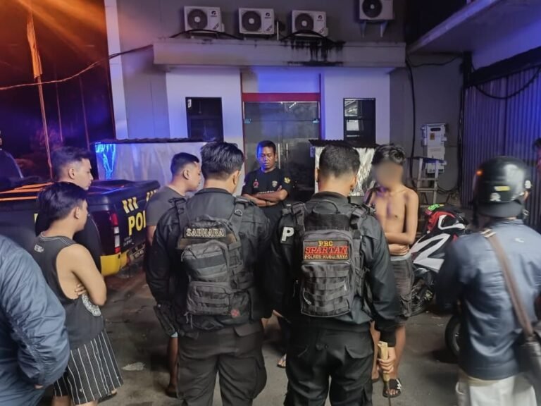 Gagalkan Aksi Tawuran, Polres Kubu Raya Amankan 6 Remaja dan 2 Celurit