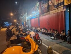 Puluhan Remaja Berartribut Gengster Dikepung Polisi, Dibawa ke Polresta Pontianak