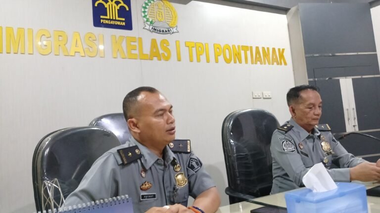 Berbisnis Ikan Arwana di Kalbar, Dua WNA Asal China Diduga Salahgunakan Dokumen Visa 