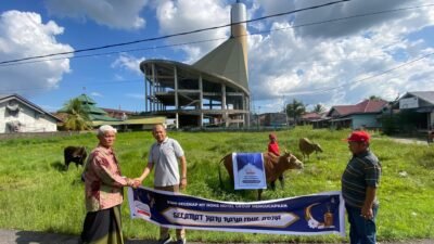 Tanggungjawab Sosial My Home Grup Serahkan Hewan Qurban ke Masjid Al-Amin Sintang