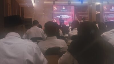 Gelar Bimtek Keuangan Bagi Sekretariat PPK dan PPS, Ketua KPU Kubu Raya Minta Penyelenggara Transparan