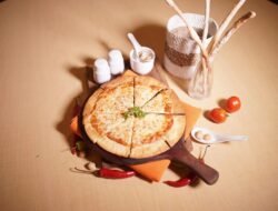 Hotel Harris Pontianak Sajikan Promo Pizza & Beer Sambil Menikmati Sunset