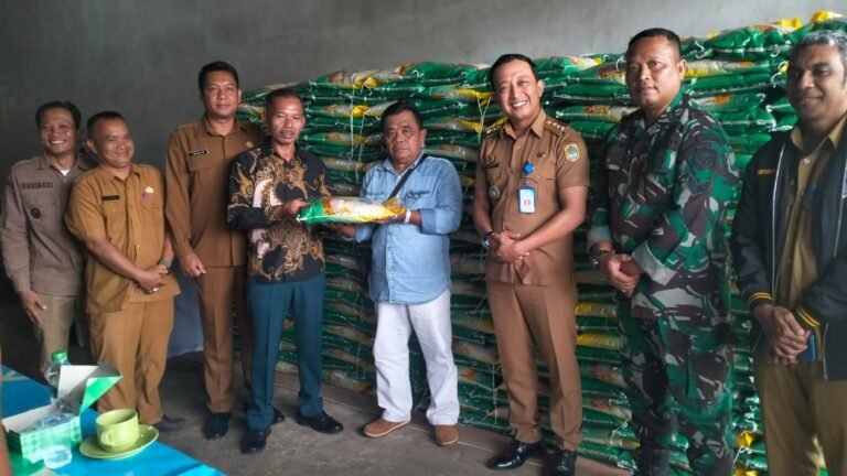 Komitmen Majukan Ekonomi Desa, BUMDesma Juang Nanga Pinoh Diresmikan