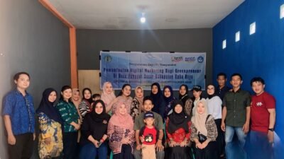 Dorong Digital Marketing Greenpreneur, Polnep Gelar PKM di Desa Punggur Besar