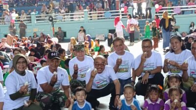 Peringati HAN Ke 40 Pemkab Sintang Kampanyekan Makan 1500 Telur Rebus