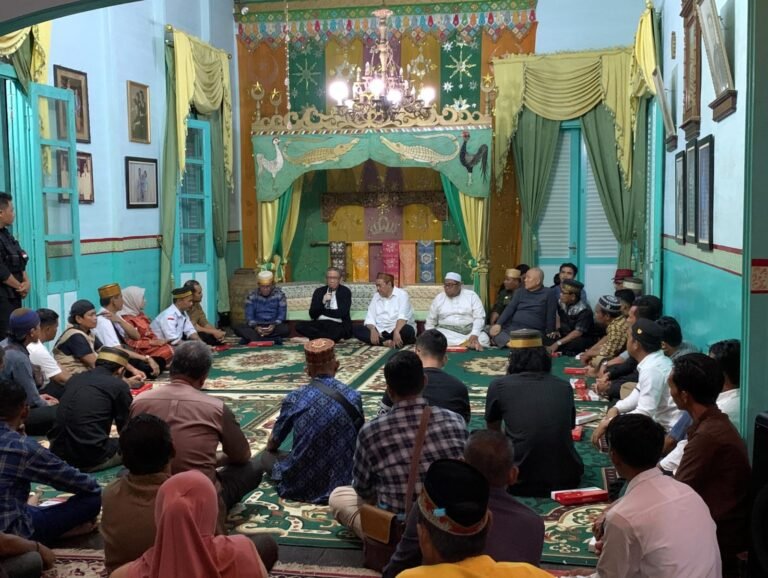 Kunjungi Raja Mempawah, Sutarmidji: Silaturahmi antar Pemimpin dan Pembangunan di Mempawah