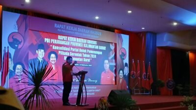 Rakderdasus PDIP, Lasarus Tegaskan Jangan Ada Sumbatan Komunikasi di Pilkada Kalbar 