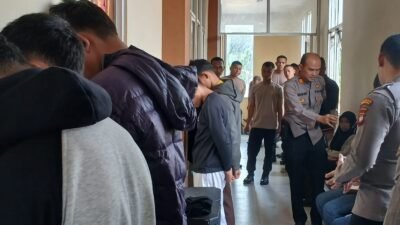12 Anak Diamankan di Pontianak, Polisi Temukan Sejumlah Sajam dan Busur Panah