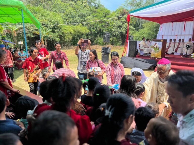 Karolin Apresiasi Peresmian Paroki Kuala Behe Untuk Dekatkan Pelayanan Kepada Umat Katolik