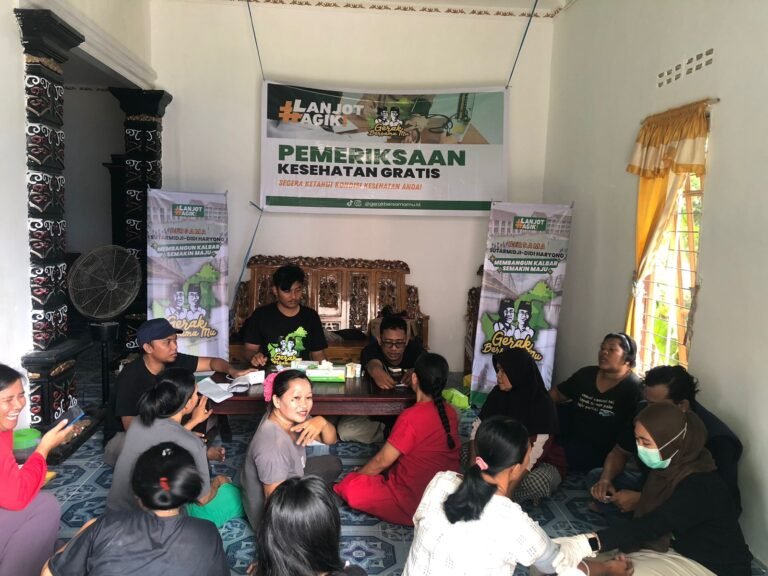 Warga Kubu Raya Terbantu oleh Program Kesehatan Gratis dari Relawan ‘Gerak Bersama Mu’ Sutarmidji-Didi Haryono
