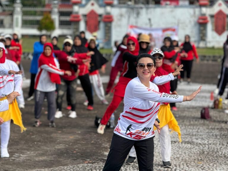 Senam Bersama KSN, Karolin Apresiasi Karena Beri Edukasi Pentingnya Olahraga