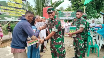 Warga Apresiasi Sumur Bor Program TNI AD Manunggal Air di Desa Kerohok Landak