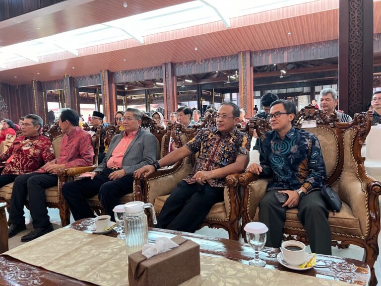 Cawagub Didi Haryono Disambut Hangat Masyarakat Saat Hadir di Peringatan Kelahiran Nabi Kongzi 2575