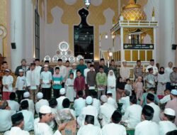 Heryandi Hadiri Maulid Nabi di Masjid Agung Al-Ikhlas Ketapang