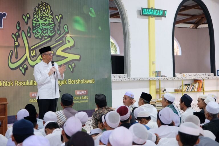 Silaturahmi ke Ponpes Hidayaturrahman Ketapang, Midji Bagikan Pengalaman Hidup Dengan Para Santri