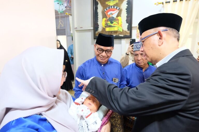 Hadiri Akikah di Tebas, Midji Didoakan Kembali Pimpin Kalbar