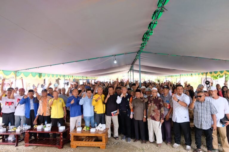 Masyarakat Sintang Sambut Baik Program 5000 Beasiswa Kuliah, Midji Pastikan Semuanya Tersistem dan Transparan
