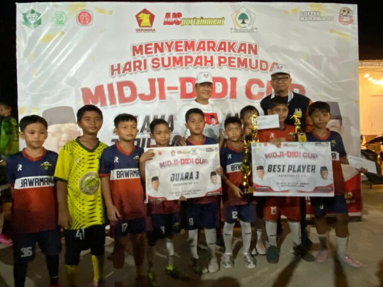 Bang Didi Serahkan Hadiah untuk Pemenang Midji-Didi Cup