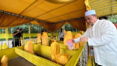 Penghormatan ke Leluhur, Ria Norsan Berziarah Makam Raja Tanjungpura