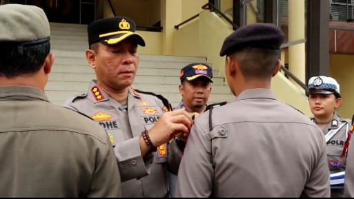 Pimpin Apel Gelar Pasukan Operasi Kepolisian Terpusat Lilin Kapuas 2024, Kapolresta Pontianak: Berikan Rasa Aman dan Nyaman