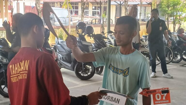 Polisi Gelar Rekontruksi Tawuran Sajam Antar Remaja di Pontianak, 13 Adegan Tewaskan Korban