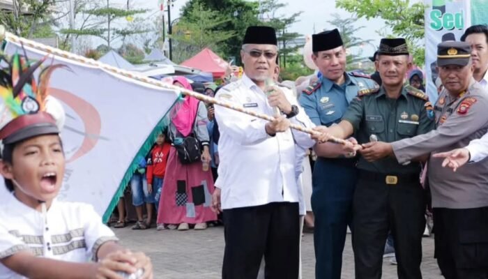 Ribuan Peserta Ikuti Pawai Tarhib Ramadan di Ketapang