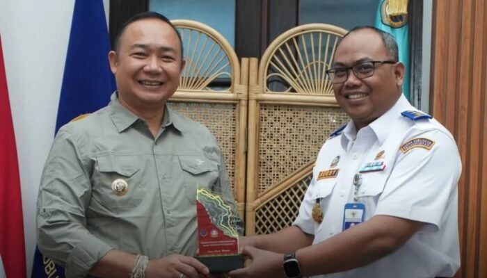 Bupati Ketapang Bahas Pengembangan Bandara dan Pelabuhan di Kementerian Perhubungan