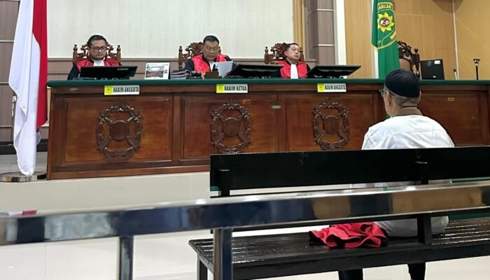 Akhirnya Kena Batunya! HA Eks Dewan Singkawang “Diketok” Hakim 12 Tahun Penjara