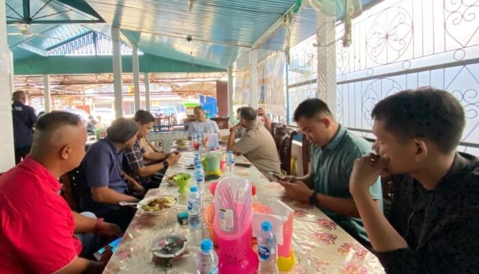 Coffee Morning dengan Wartawan Peringati Hari Buruh, Dandim/1210 Landak Sampaikan Program Strategis