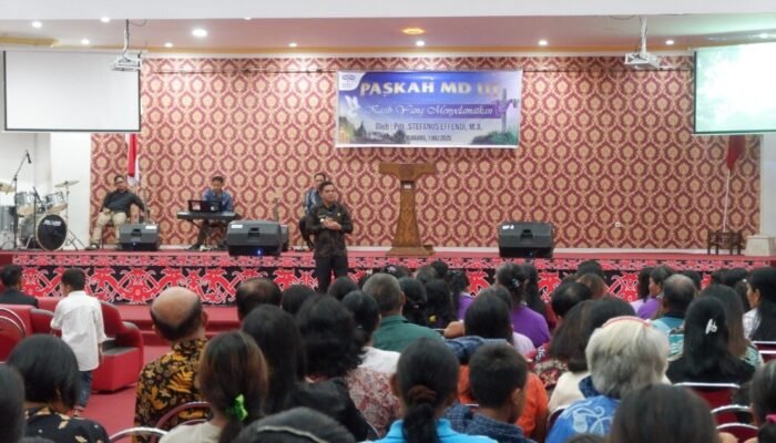 Ikuti Paskah GKNI Wabup Landak Erani Harapkan Semangat Kebersamaan